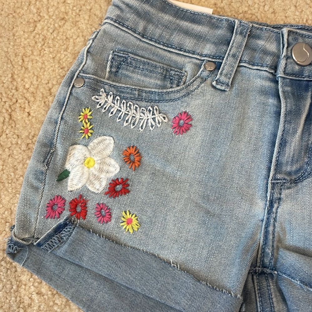 Kid Jean Shorts - Picture 2 of 7